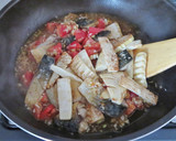 塩さばとたけのこのトマポン香味炒め作り方5写真