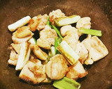 鶏肉とさつまいもとねぎの甘辛炒め作り方6写真