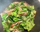 鮭と春キャベツ舞茸の和風スープパスタ作り方5写真