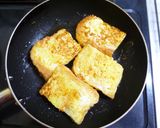 塩を振りかけて♪塩パン風フレンチトースト作り方3写真