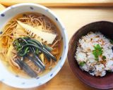 茹でずにセリごはん作り方2写真