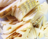タケノコとマイタケの中華醤油炒め作り方1写真