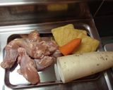 手羽元と大根のうま塩煮♪作り方1写真