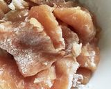 絶品！鶏むね肉のオイスターニラ玉野菜炒め作り方1写真