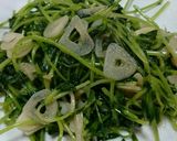 豆苗のニンニク炒め作り方7写真