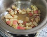 リンゴをメープル風味のキャラメルソースで作り方3写真