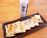 餃子の皮で四角いチーズ焼き☆作り方4写真