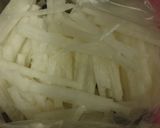 新玉ねぎと大根のぽん酢サラダ作り方2写真