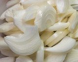 ほくほく食感の鷄むね肉と玉ねぎの卵とじ◆作り方1写真