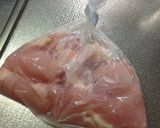 味噌漬チーズと鶏胸肉の蒸し焼き作り方1写真