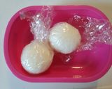 簡単♬お弁当に♬お花のおにぎり♬作り方1写真