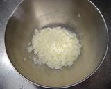 ビールのお供に！三角エビトースト。作り方1写真