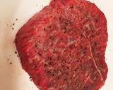 牛もも肉のステーキ☆おろし玉ねぎソース作り方2写真