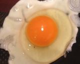ココナッツオイルでチーズ目玉焼き作り方2写真