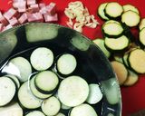 茄子とズッキーニのベーコントマトパスタ。作り方1写真
