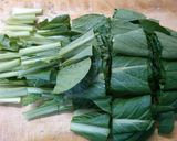簡単ランチに 小松菜と 卵の 味噌煮込み作り方1写真
