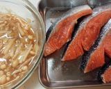 鮭のソテー♪エノキのチーズ醤油ソース作り方1写真
