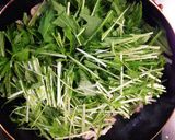 鶏もも肉と水菜のマヨポン炒め作り方4写真
