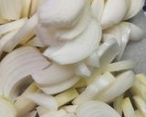 豚細切れと玉ねぎのトロとシチュー作り方1写真