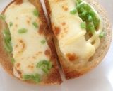 イタリアンパセリの茎で♡チーズトースト作り方2写真