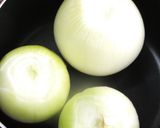 玉ねぎのファルシ:ハンバーグ風味の詰め物作り方1写真