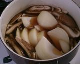 簡単！　鶏ひき肉　玉ねぎ　卵の　和風煮♪作り方3写真