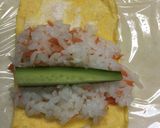 卵でロール寿司(鮭&きゅうり)作り方3写真