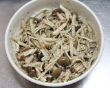 レンジで簡単☆たっぷりきのこの梅おかか作り方4写真