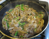 簡単豚肉とささがきゴボウ炒め作り方3写真