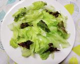 スピードおかず☆卵とレタスの挽肉あんかけ作り方1写真