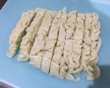 節約！鳥ミンチのうどん餃子作り方1写真