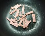 もやしとベーコンのバター炒め作り方2写真