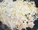醤油とんこつが絡んで旨い！もやし豚作り方3写真