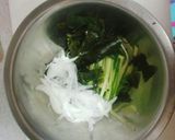 さっぱり新玉とワカメの酢の物作り方4写真