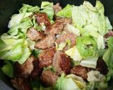 肉団子と新キャベツの甘辛煮作り方4写真