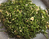 切り昆布と豚挽肉の生姜ネギ炒め作り方2写真