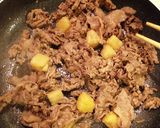 牛バラ肉とパインのトマト煮込み作り方4写真