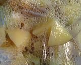 鶏もも肉&新じゃがのガリバタきのこ炒め作り方2写真