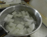 三枚肉のブロックと大根の煮物作り方1写真