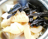 筍と柔らか早煮昆布の田舎味噌煮。作り方3写真