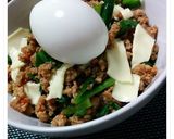 豚挽肉とチーズdeピリ辛ビビン丼。作り方9写真