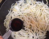 簡単♪もやしと玉ねぎの和風カレー炒め♪作り方2写真