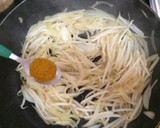 簡単♪もやしと玉ねぎの和風カレー炒め♪作り方3写真