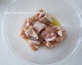 簡単!鶏肉のマリネとしめじ&ポテト作り方1写真