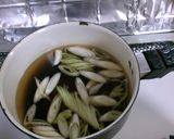 朝食にも 簡単♪長ネギ 水菜の お吸い物作り方3写真