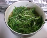 朝食にも 簡単♪長ネギ 水菜の お吸い物作り方4写真
