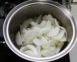 春の味！新じゃがと新たまねぎの簡単煮物作り方3写真