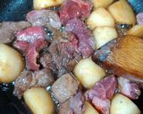 ジャガイモと角切り牛肉の甘辛煮作り方3写真