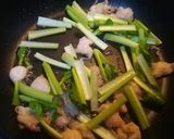 鳥皮と小松菜の炒め物作り方5写真