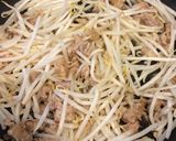 節約♪もやし1袋&豚コマでもやし春巻き作り方3写真
